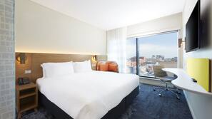 Premium bedding, pillow top beds, in-room safe, desk