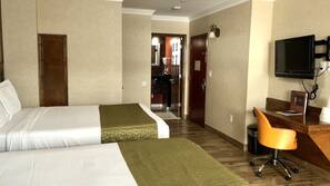 Premium bedding, in-room safe, desk, iron/ironing board