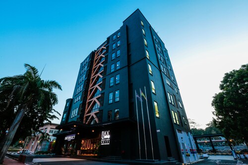 Hotels near Sultan Sulaiman Royal Mosque, Klang: Find $12 Hotel 