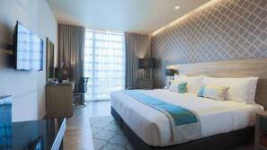 Premium bedding, in-room safe, desk, blackout curtains
