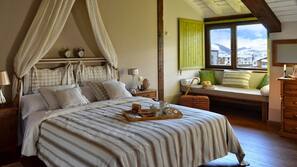 In-room safe, blackout curtains, soundproofing, free WiFi
