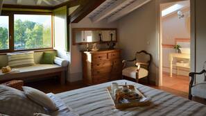 In-room safe, blackout curtains, soundproofing, free WiFi