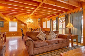 Mountain Dream At Starr Crest By Redawning Gatlinburg Pigeon