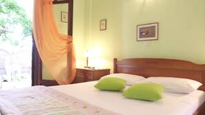Hypo-allergenic bedding, iron/ironing board, free cribs/infant beds