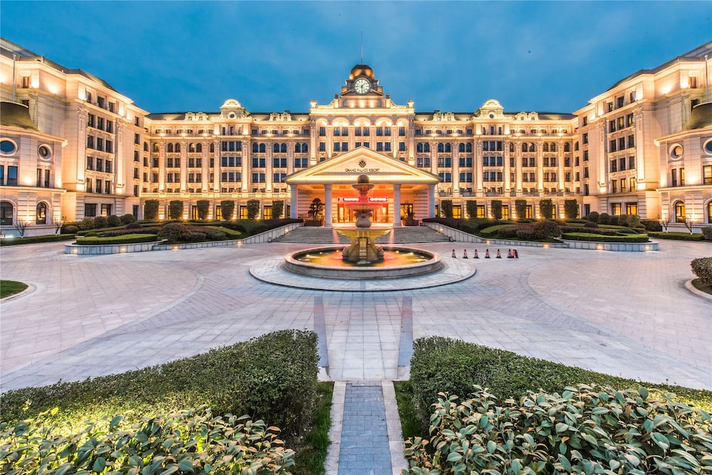 Qianjiang Junting Hotel, Haining in Jiaxing, China