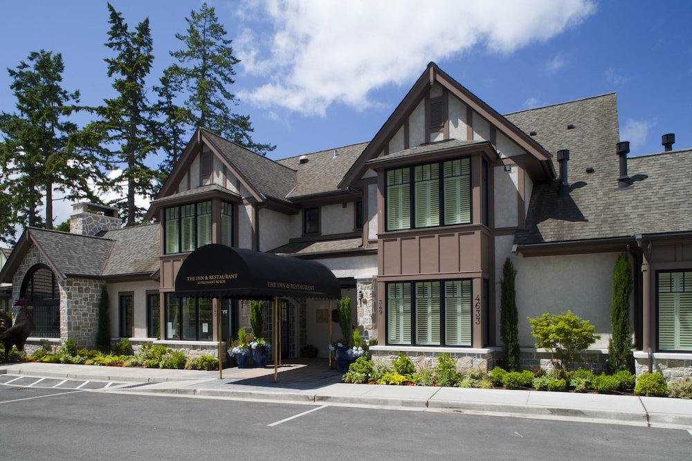 The Inn at Pleasant Beach, Bainbridge Island 179 Room Prices