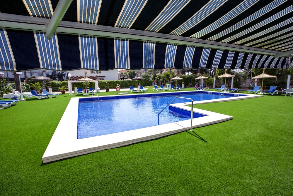 Outdoor pool, Hotel Foners