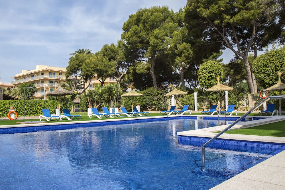 Outdoor pool, Hotel Foners