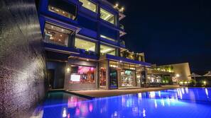 Outdoor pool, pool umbrellas, pool loungers