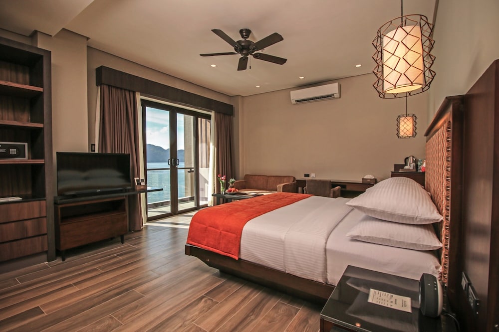 Two Seasons Coron Bayside Hotel in Coron Best Rates & Deals on Orbitz