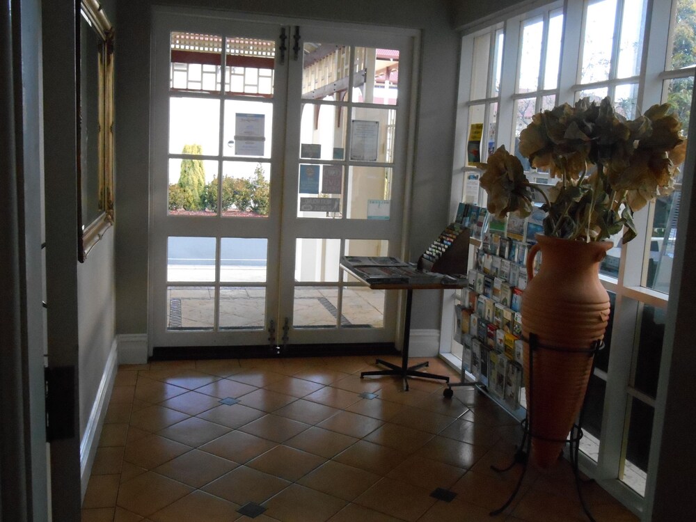 The Esplanade Hotel Busselton 2018 Room Prices Deals Reviews Exterior Interior Entrance