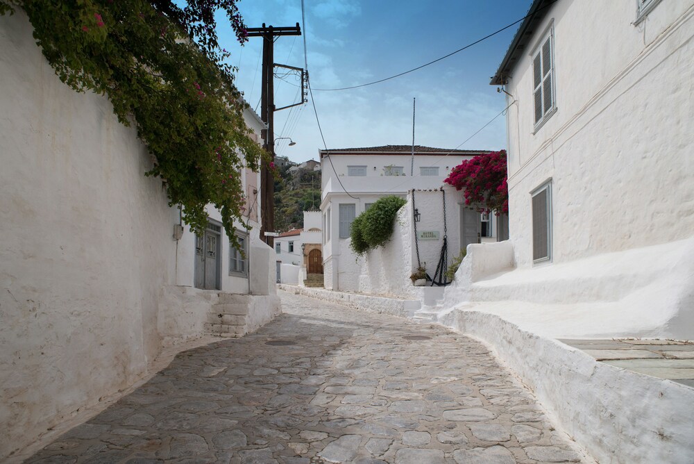 Villa Althea - Reviews, Photos & Rates - ebookers.com