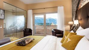 1 bedroom, premium bedding, minibar, in-room safe