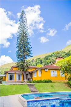 Riverside Park Hotel