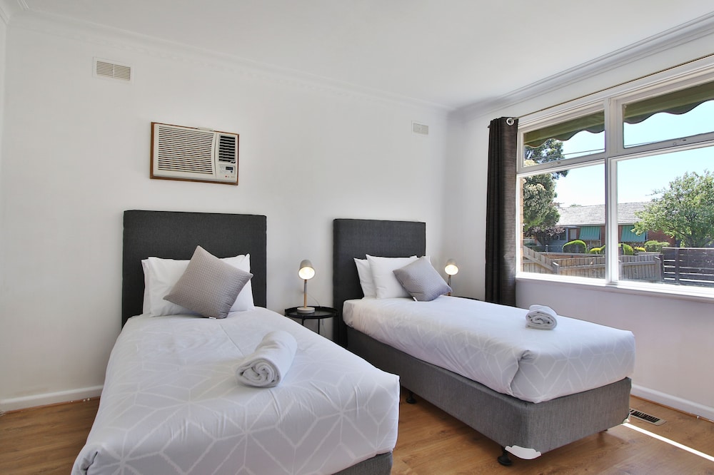 Ivy Units Glen Waverley Deals & Reviews (Melbourne, AUS) Wotif