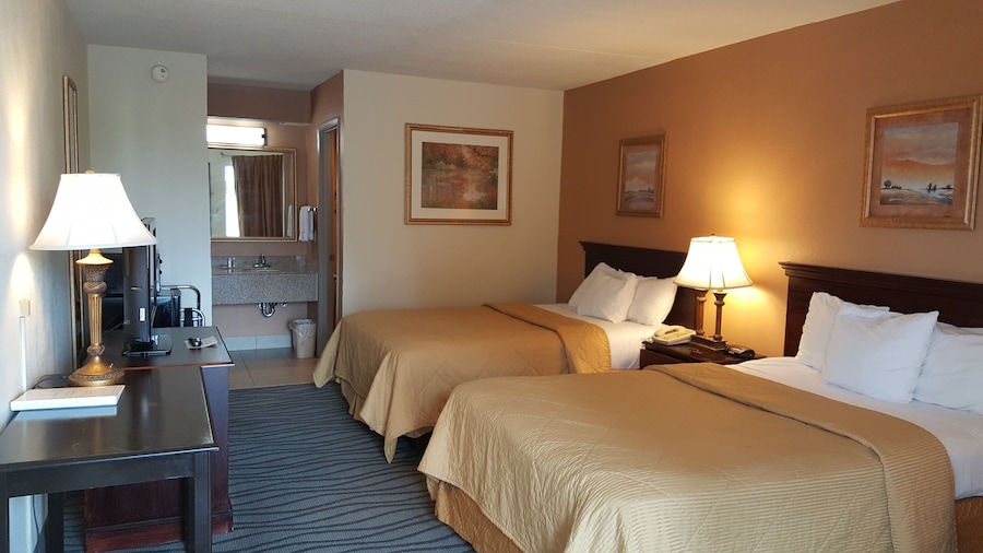 Executive Inn & Suites