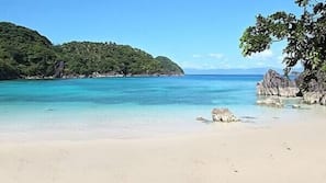 Private beach nearby, white sand, sun-loungers, beach umbrellas