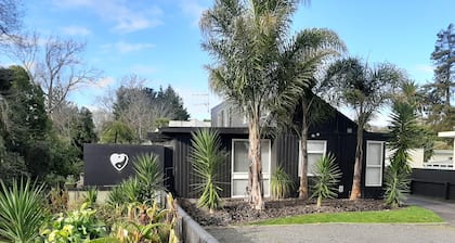 A bit of New York in Whanganui HOME STAY