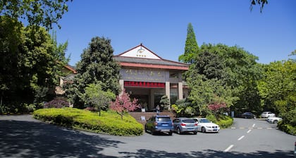 Emeishan Grand Hotel