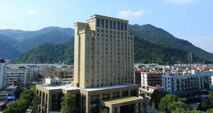 S&N International Hotel
