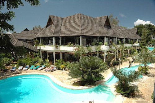 Travellers Beach Hotel Club Mombasa 2018 Prices View From Hotel Featured Image