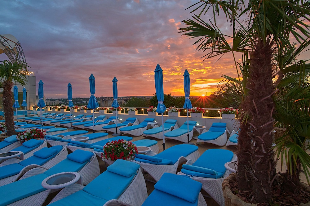 Photo - Hotel & Spa NEMO with dolphins