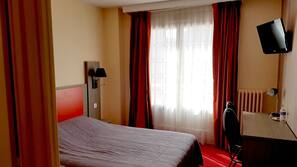 In-room safe, desk, free cots/infant beds, free WiFi