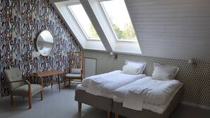 Mørklægningsgardiner, strygejern/strygebræt
