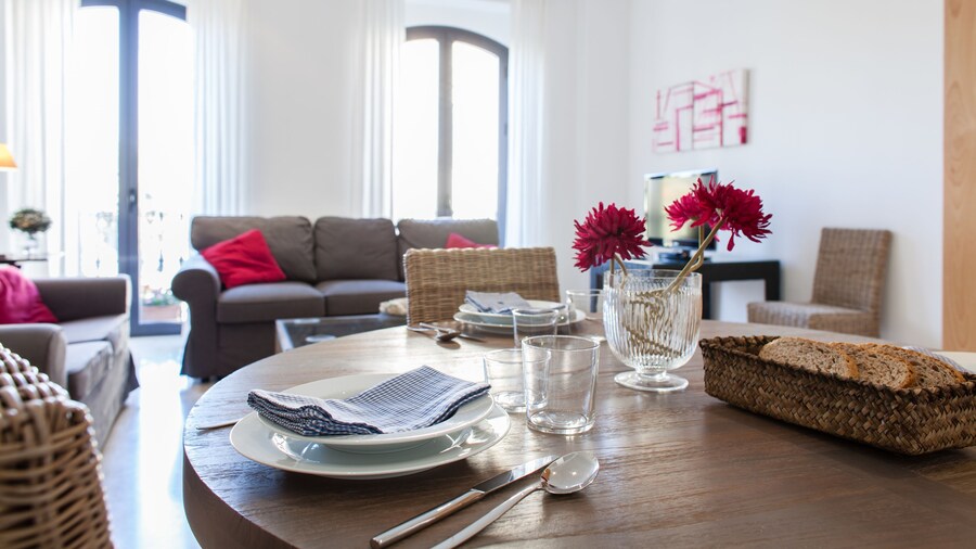Sevilla Luxury Rentals - Alcázar