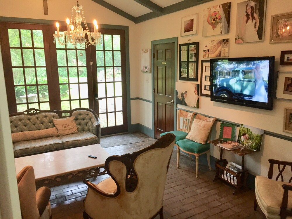 Hodge Podge Lodge Conroe 2019 Hotel Prices Expediacouk - 