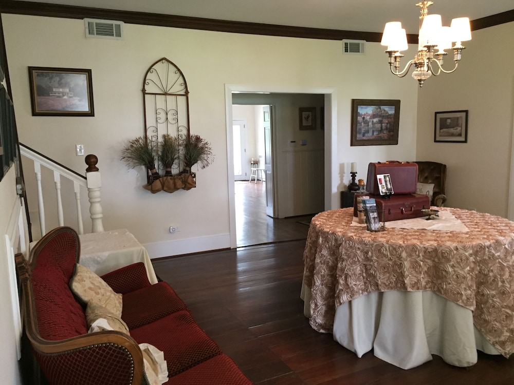 Hodge Podge Lodge 2019 Room Prices , Deals & Reviews Expedia