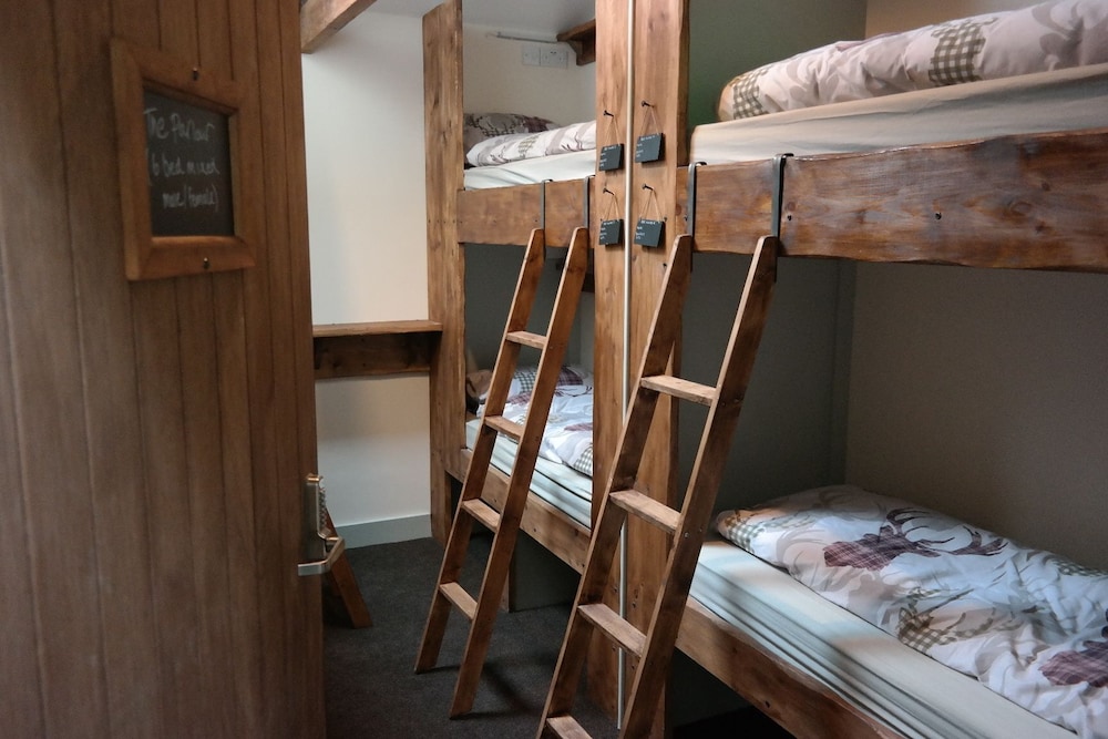 Calico Barn Morpeth Gbr Best Price Guarantee Lastminute