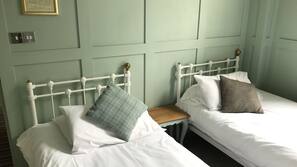 Desk, iron/ironing board, free rollaway beds, free WiFi