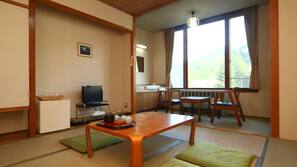 1 bedroom, in-room safe, blackout drapes, free WiFi