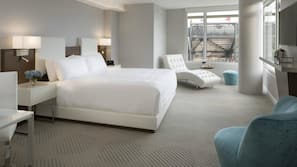 Premium bedding, in-room safe, desk, blackout drapes