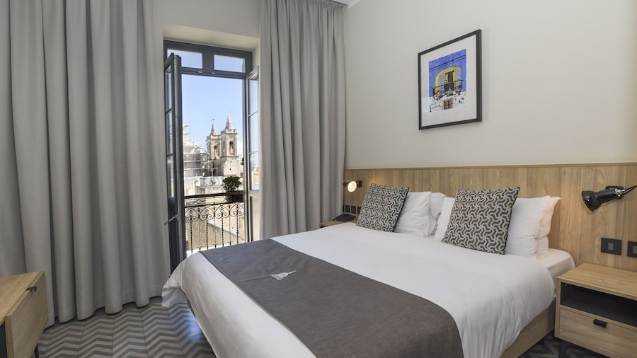 La Falconeria Hotel