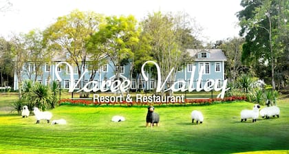 Varee Valley Resort and Restaurant