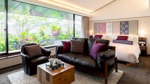 In-room safe, blackout curtains, linens
