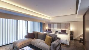 In-room safe, blackout curtains, linens