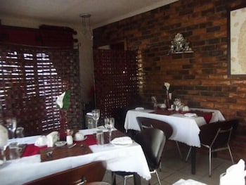 Ledimor Guesthouse Reviews Photos Rates Ebookerscom - 