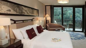 Minibar, in-room safe, desk, blackout curtains