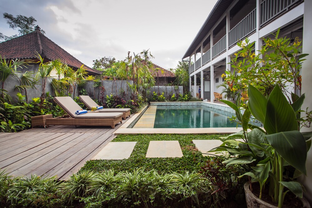 Photo - The Peacock Inn