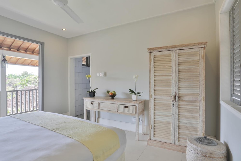 Photo - The Peacock Inn