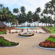 Maaha Beach Resort 2018 Room Prices From 157 Deals Reviews Featured Image