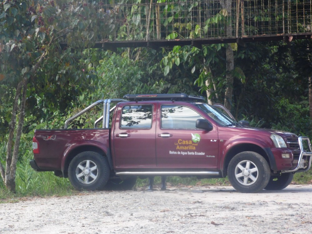 Ecotours, Hotel La Casa Amarilla City