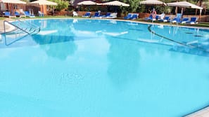 Seasonal outdoor pool