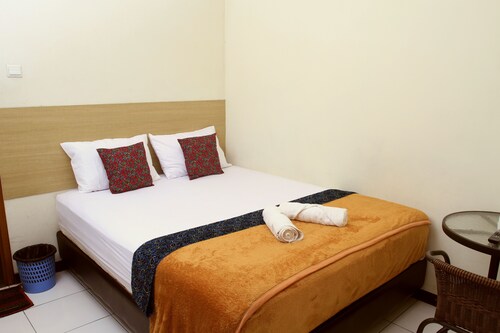 Bantal Guling Alun Alun Bandung Bandung Idn Best Price - 