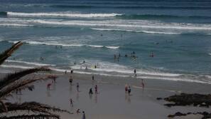 Plage, sable blanc, serviettes de plage