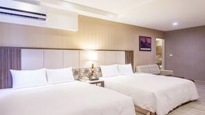 Premium bedding, desk, iron/ironing board, free WiFi