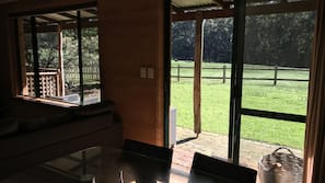 Cots/infant beds